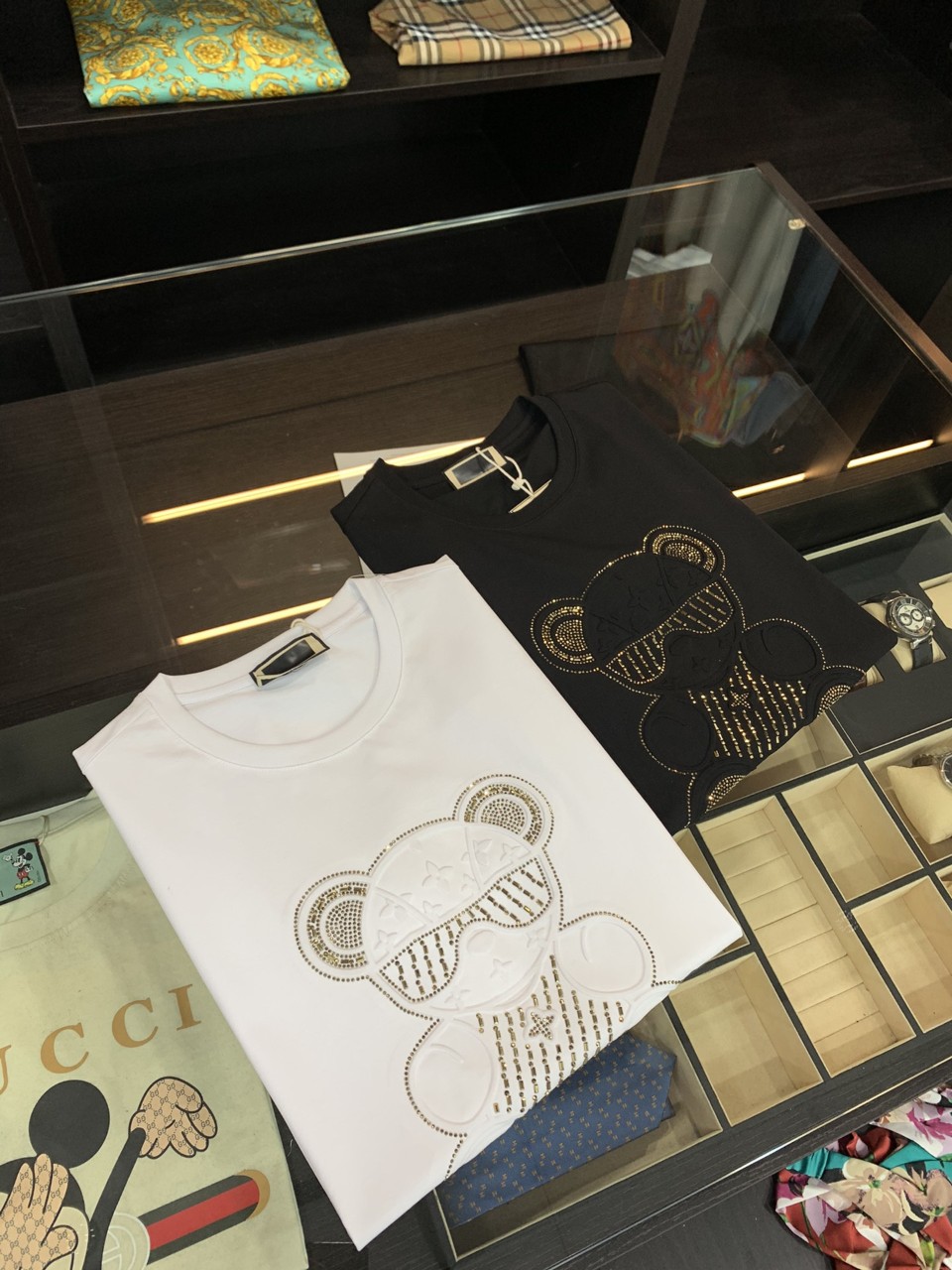 루이비통 반팔티 (해외배송)