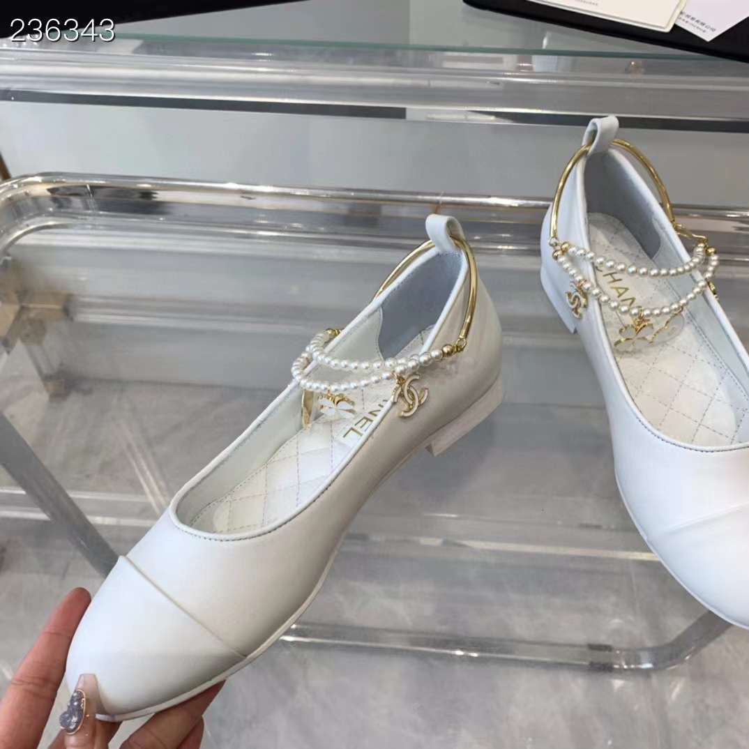 샤넬 2024 진주 체인 발레리나 플랫 슈즈 G38986