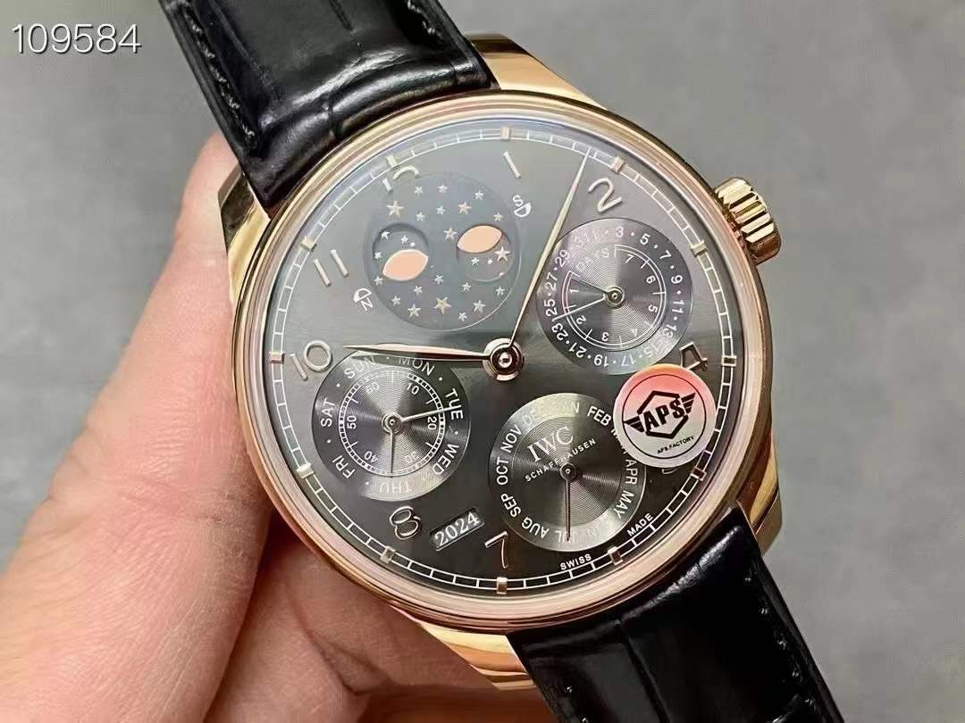 IWC 포르투기저 퍼페추얼 캘린더 오토매틱 슬레이트 18Kt 로즈 남성 42mm APS팩토리