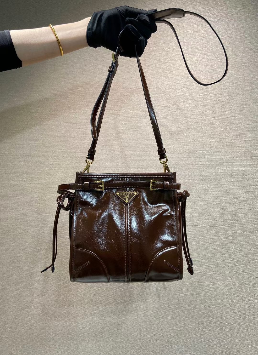 프라다 크로스백 1BA229 19.5x20x8cm