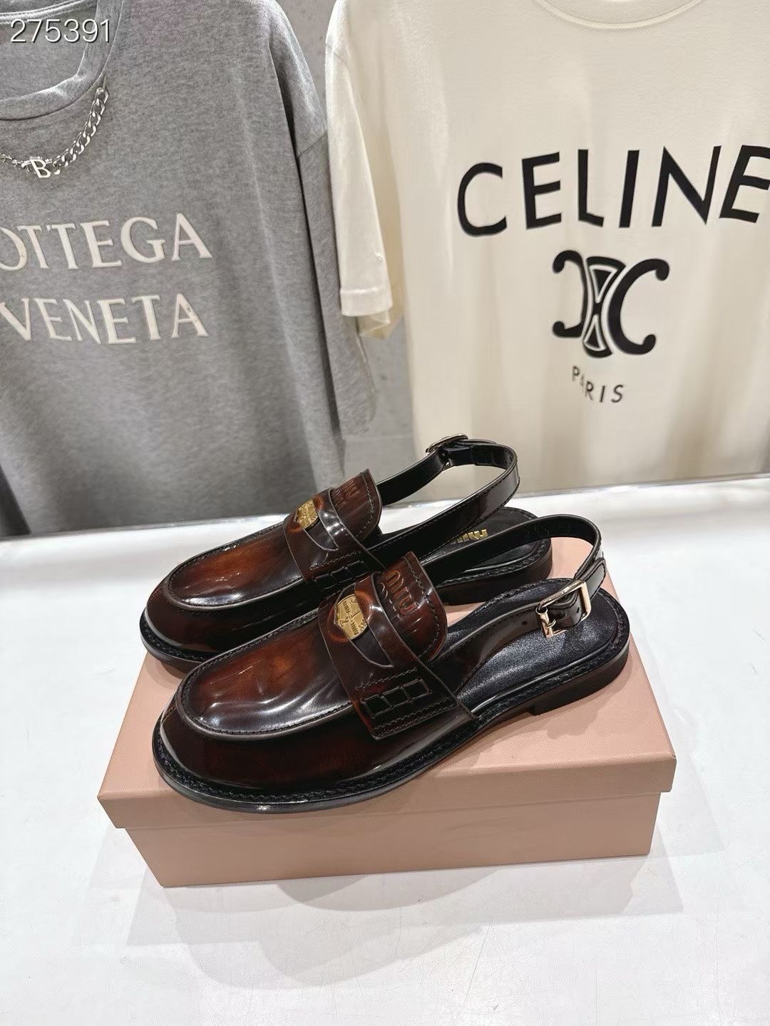 미우미우 26ss 슬링백 로퍼 